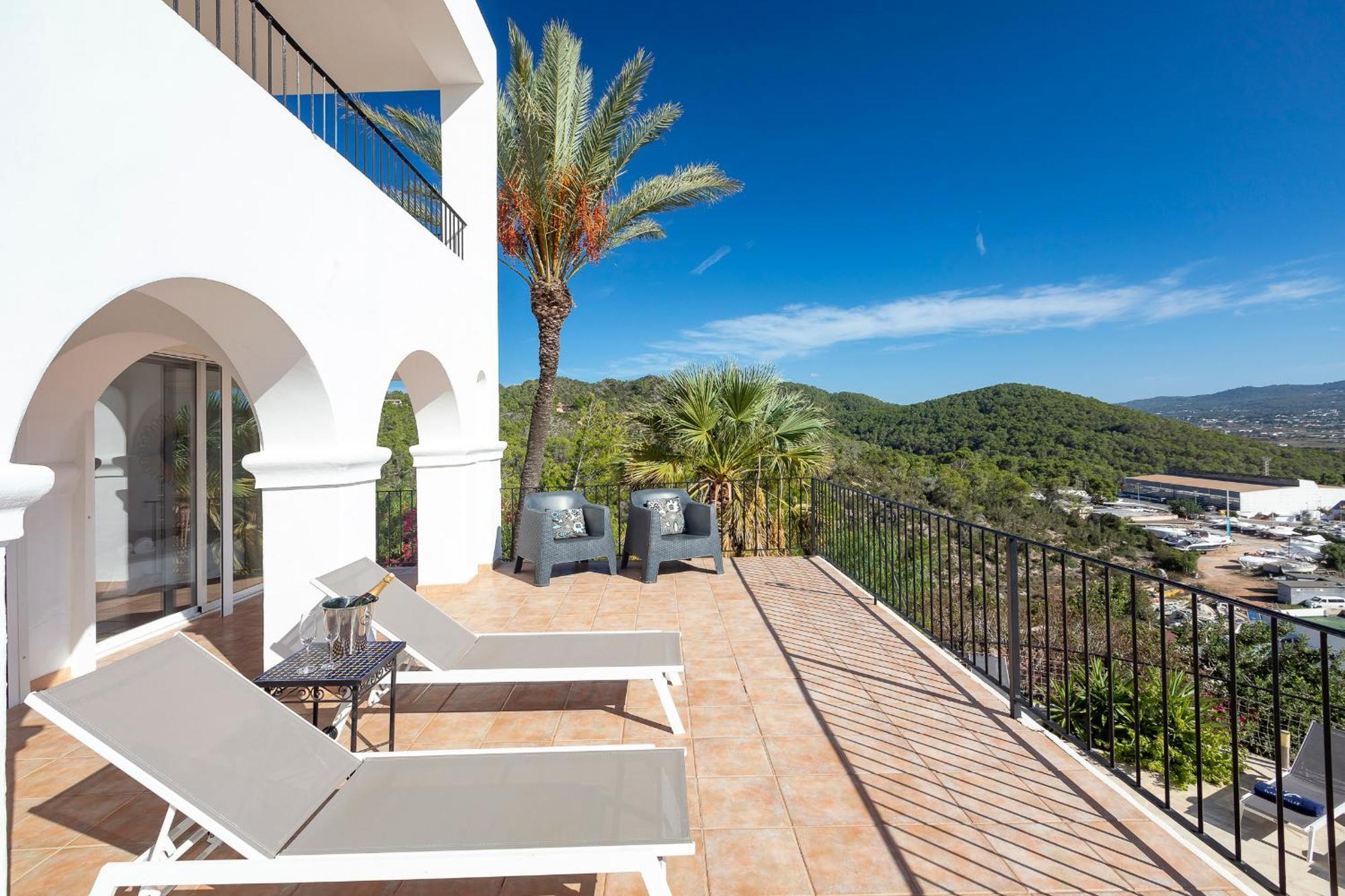 Near San Antonio Sleeps 11 Sant Antoni de Portmany